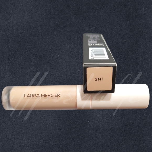 laura mercier Other - ⭐️ONLY ONE⭐️ Laura Mercier Real Flawless Weightless Perfecting Concealer - 2N1